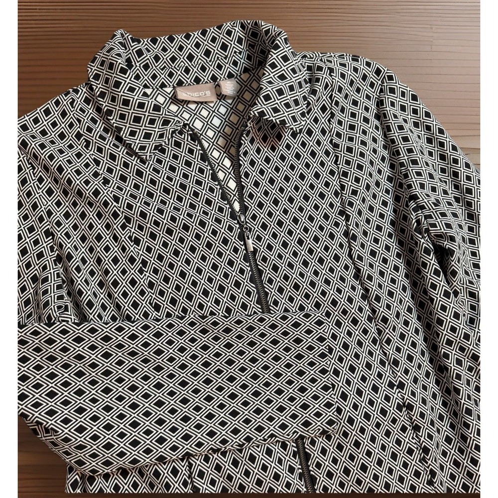 Chico's Black/White Diamond Jacquard Jannice Zippered Jacket Sz 2 Large Stretch